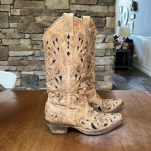 Beautiful Corral Cowgirl Boots